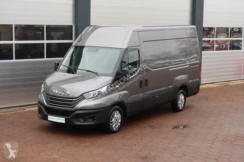 Bedrijfswagen Iveco 35S18HV 3.0 L2H2 BPM VRIJ/...