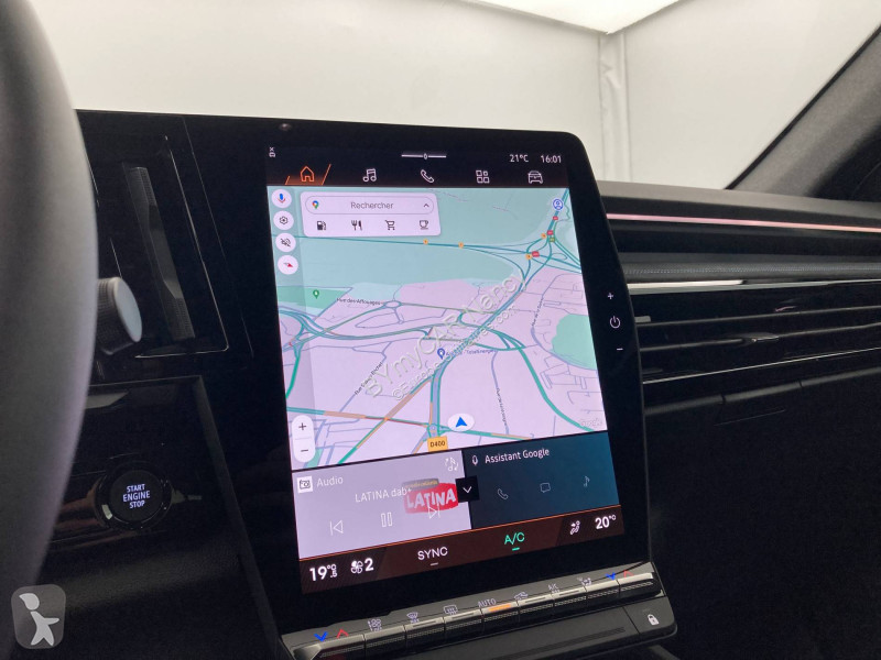 Veicolo commerciale Renault Austral E-Tech full...
