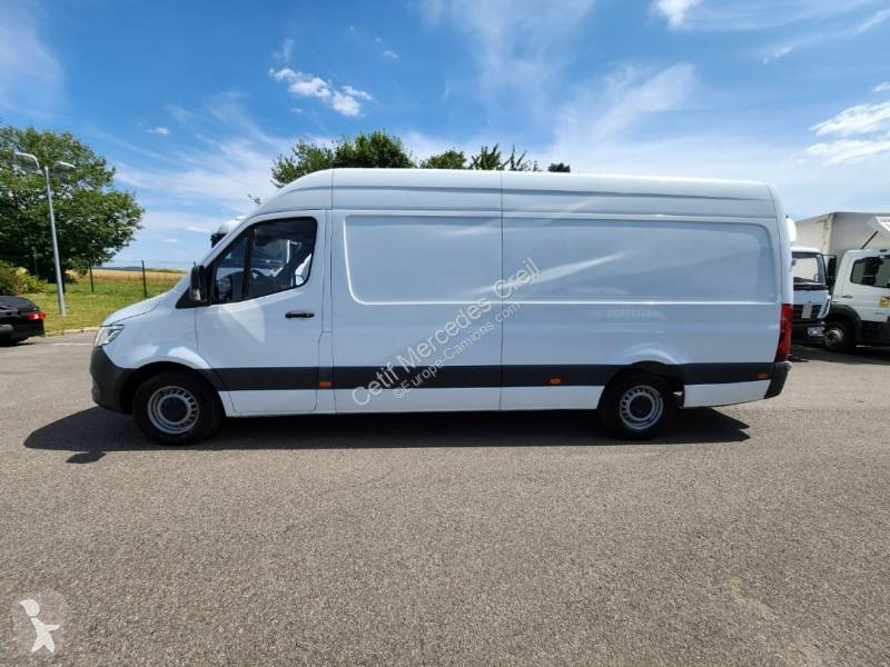 Véhicule utilitaire Mercedes