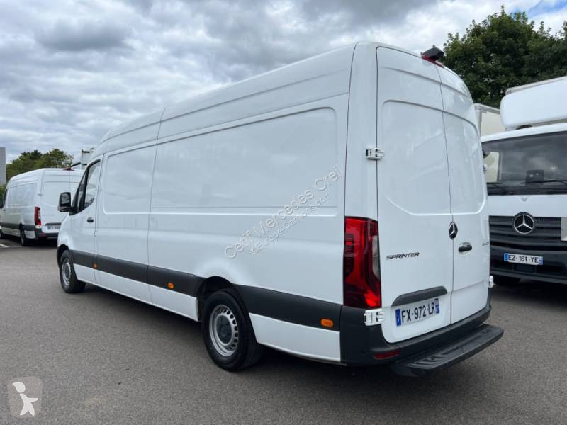 Véhicule utilitaire Mercedes
