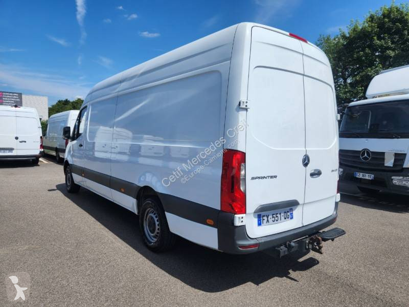 Véhicule utilitaire Mercedes