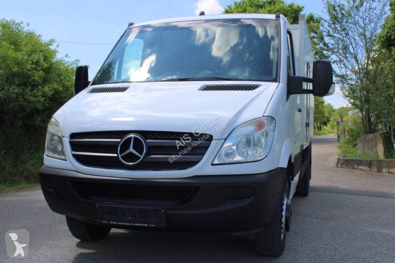 Véhicule utilitaire Mercedes