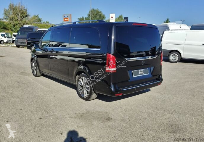 Véhicule utilitaire Mercedes sport 300 d Extralong