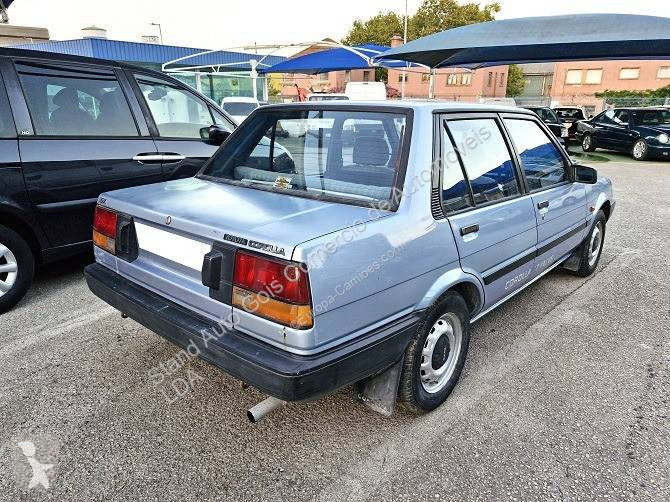 Véhicule utilitaire Toyota