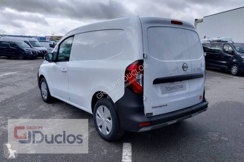 Furgoneta Nissan
