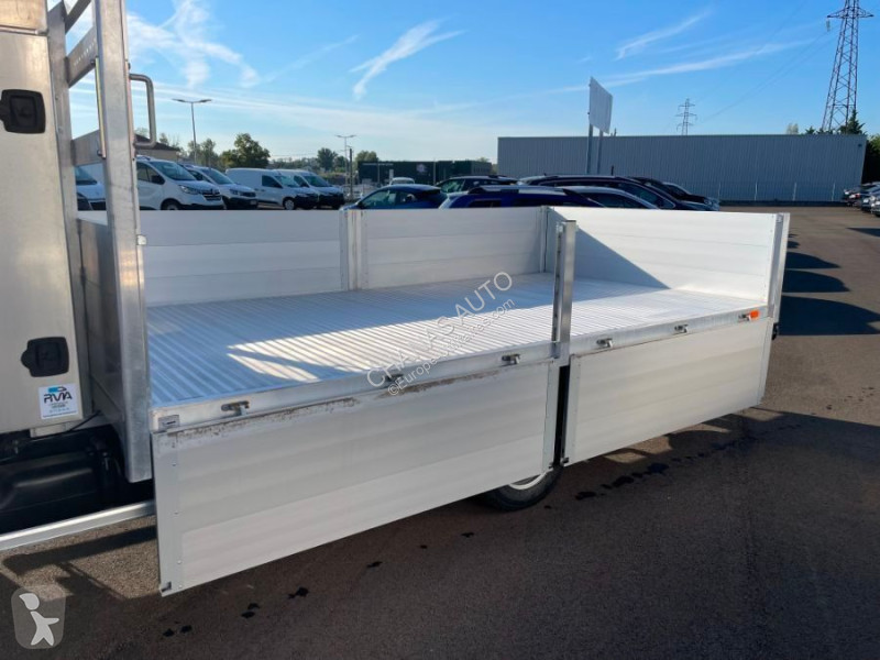 Furgoneta Iveco 35C16 160CV 3L ALUMINIUM 4M...