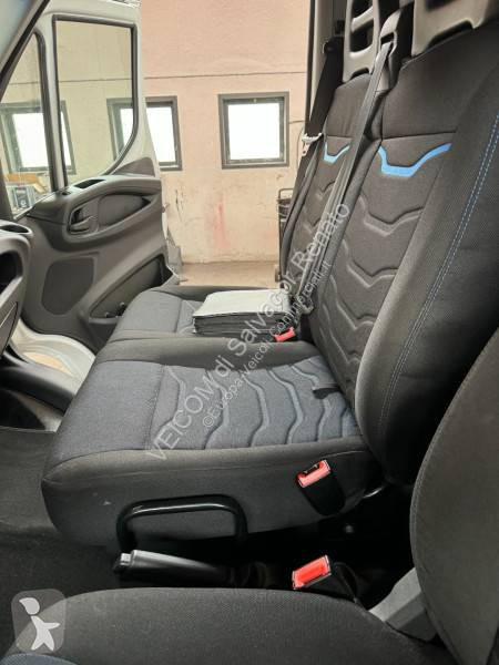 Furgoneta Iveco