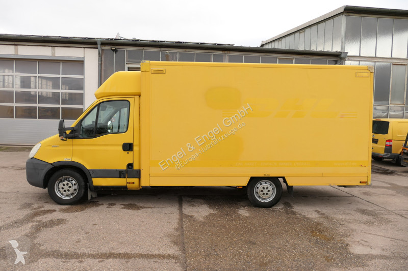 Autoutilitară Iveco Daily 35 S11 C30C AUTOMATIK...