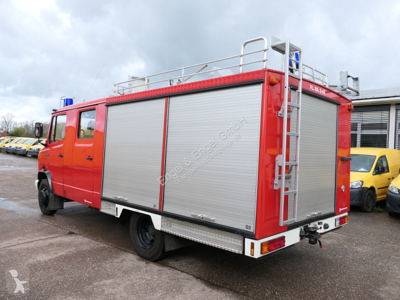 Autoutilitară Mercedes 814 D LF 8/6 DoKa AHK...