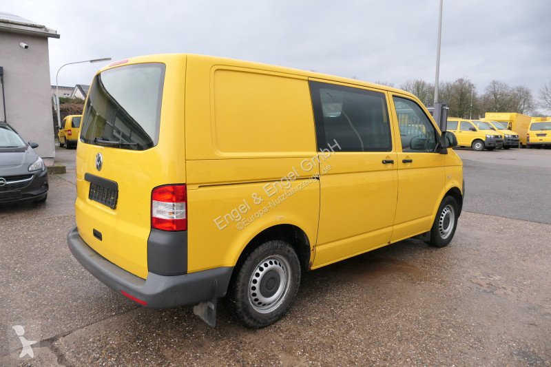 Véhicule utilitaire Volkswagen T5 Transporter...