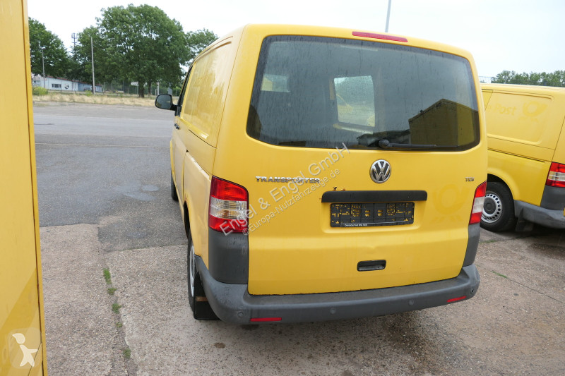 Véhicule utilitaire Volkswagen T5 Transporter...