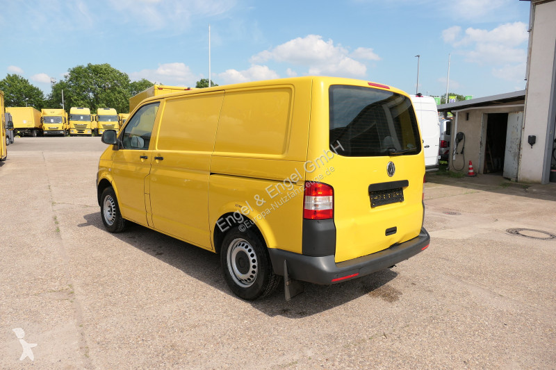 Véhicule utilitaire Volkswagen T5 Transporter...