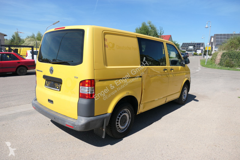 Véhicule utilitaire Volkswagen T5 Transporter...