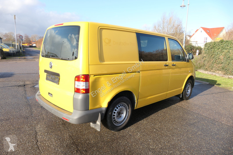 Véhicule utilitaire Volkswagen T5 Transporter...