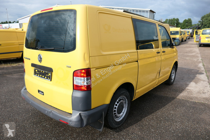 Véhicule utilitaire Volkswagen T5 Transporter...
