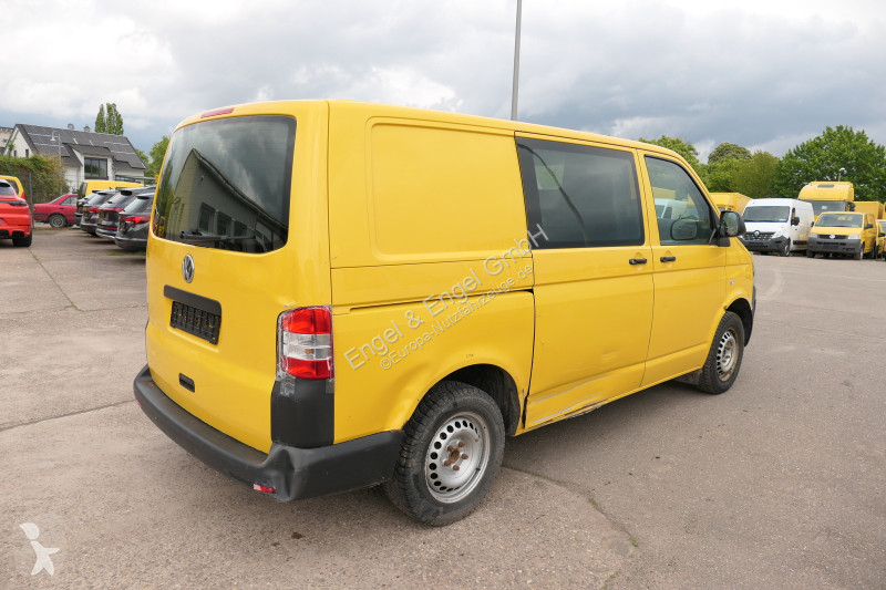 Véhicule utilitaire Volkswagen T5 Transporter...