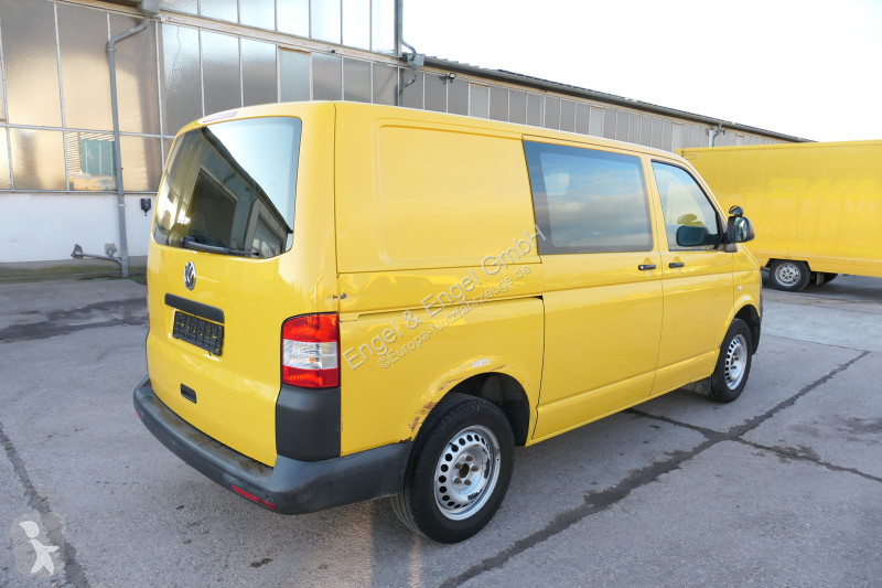 Autoutilitară Volkswagen T5 Transporter 2.0 TDI...