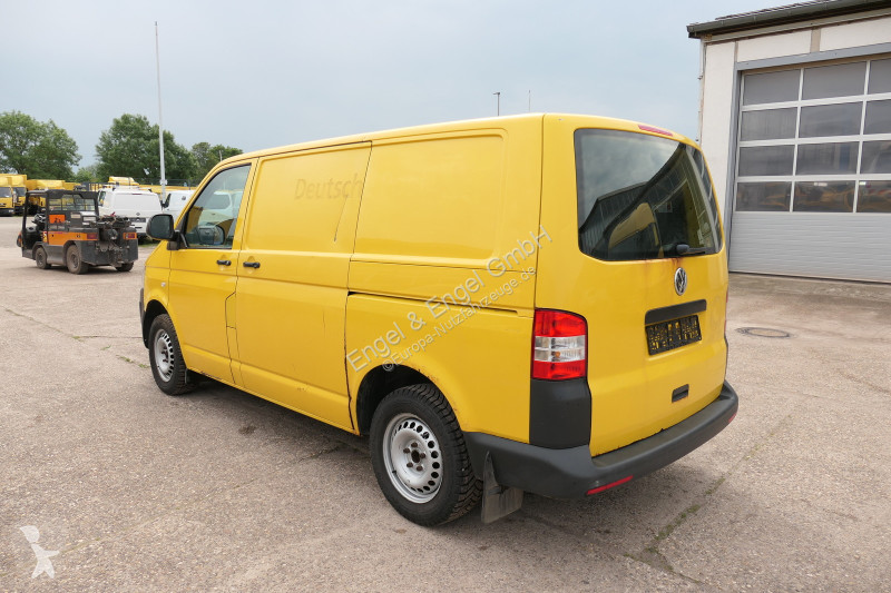 Véhicule utilitaire Volkswagen T5 Transporter...