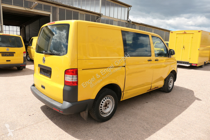 Véhicule utilitaire Volkswagen T5 Transporter...