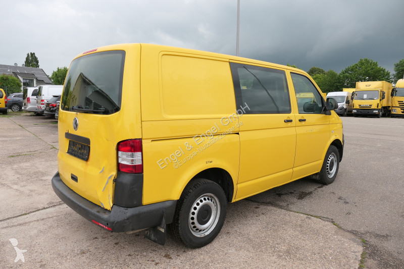 Autoutilitară Volkswagen T5 Transporter 2.0 TDI...