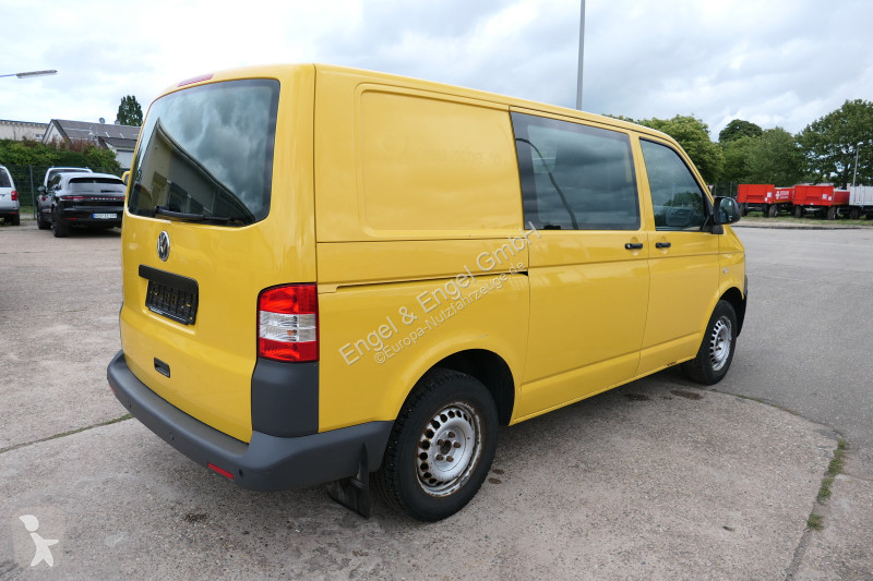 Véhicule utilitaire Volkswagen T5 Transporter...