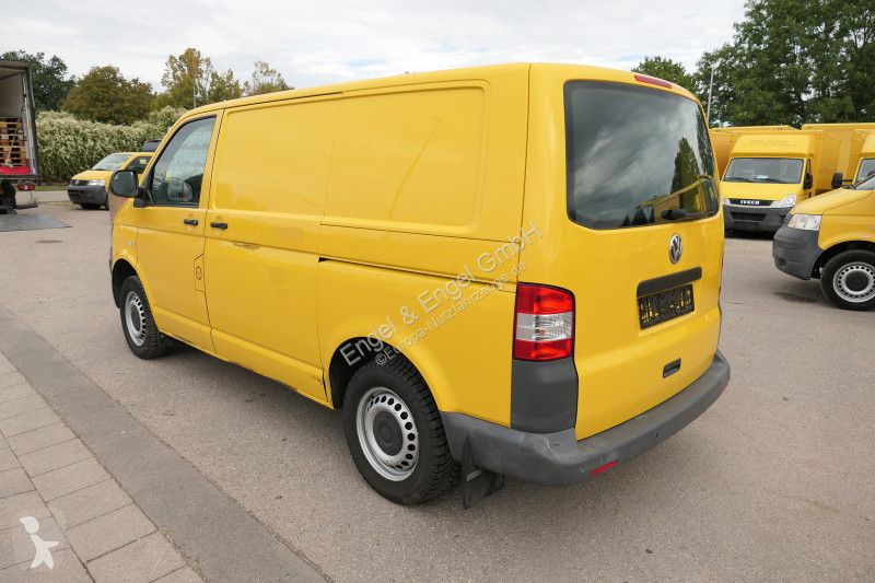 Véhicule utilitaire Volkswagen T5 Transporter...