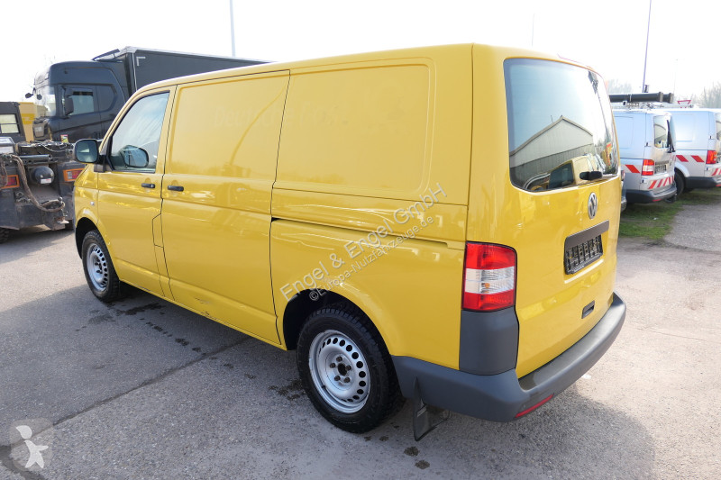 Autoutilitară Volkswagen T5 Transporter 2.0 TDI...