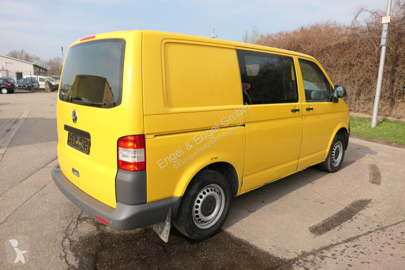 Véhicule utilitaire Volkswagen T5 Transporter...