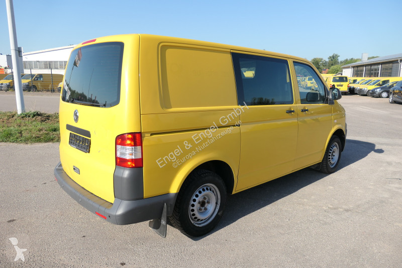 Véhicule utilitaire Volkswagen T5 Transporter...