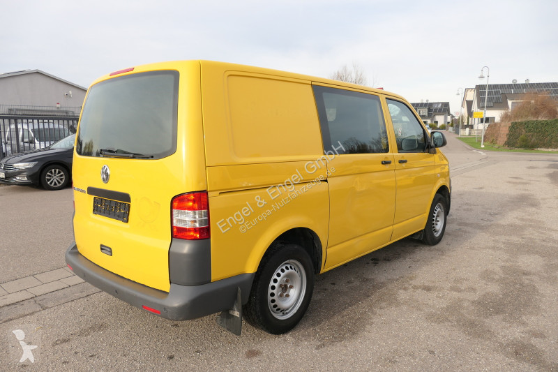 Véhicule utilitaire Volkswagen T5 Transporter...