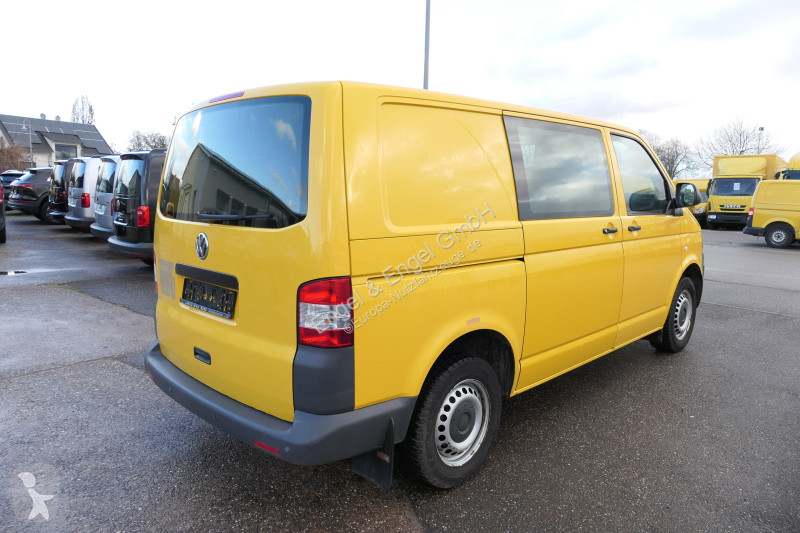 Véhicule utilitaire Volkswagen T5 Transporter...