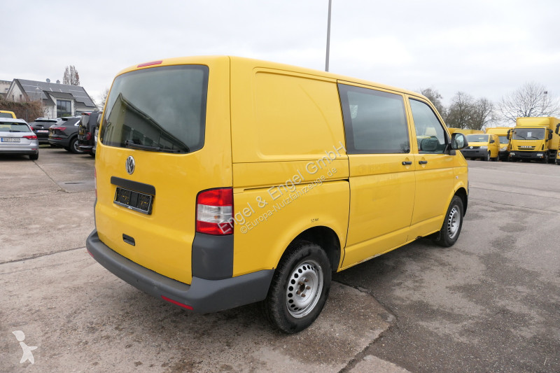Véhicule utilitaire Volkswagen T5 Transporter...