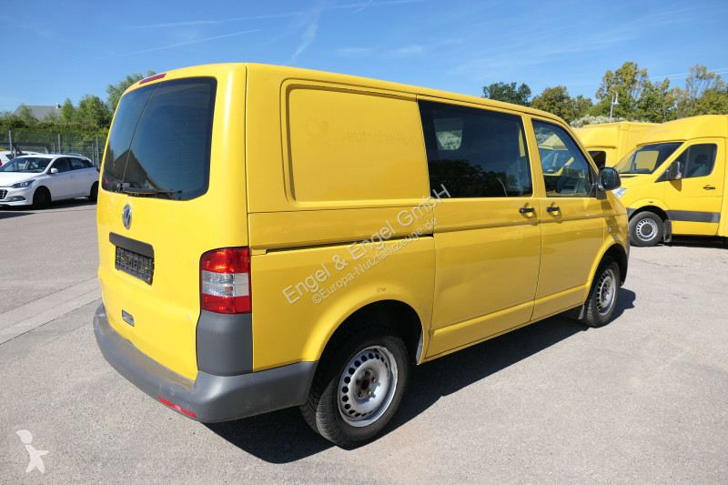 Véhicule utilitaire Volkswagen T5 Transporter...