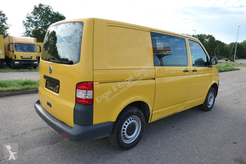 Véhicule utilitaire Volkswagen T5 Transporter...