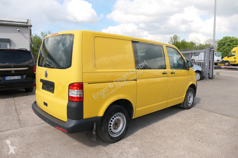 Véhicule utilitaire Volkswagen T5 Transporter...