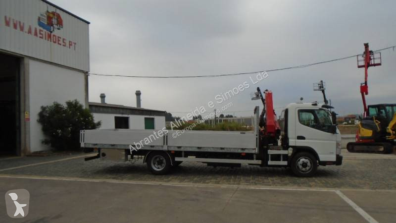 Véhicule utilitaire Mitsubishi Fuso