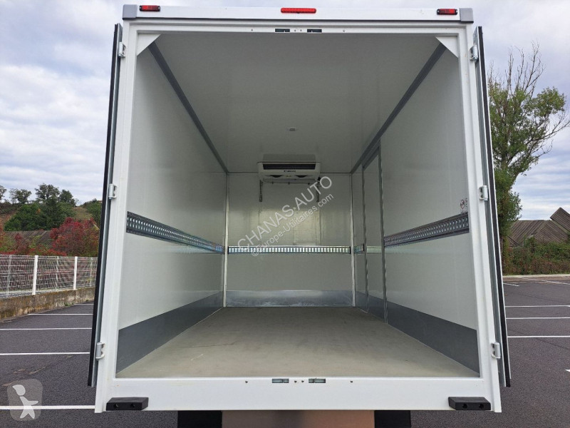 Autoutilitară Iveco 35C18 180CV 3L CAISSE...