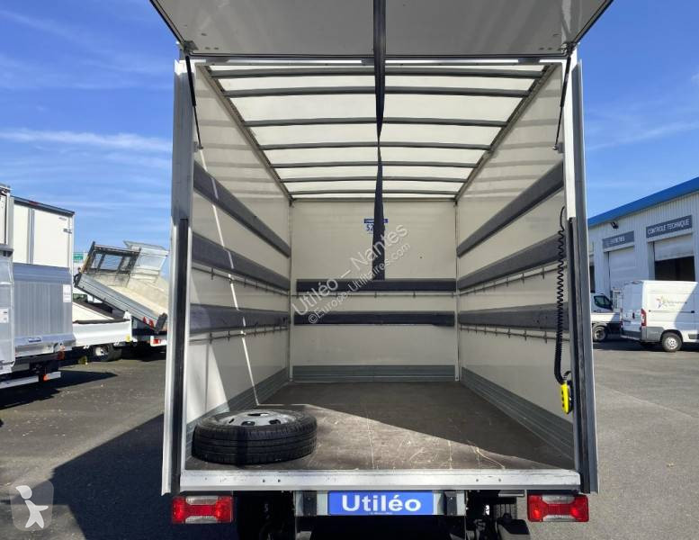 Véhicule utilitaire Iveco