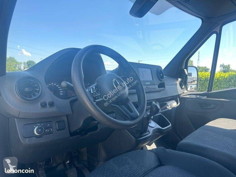 Autoutilitară Mercedes