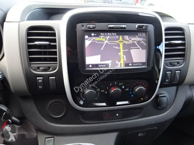 Autoutilitară Renault TRAFIC III FG L1H1 1200...