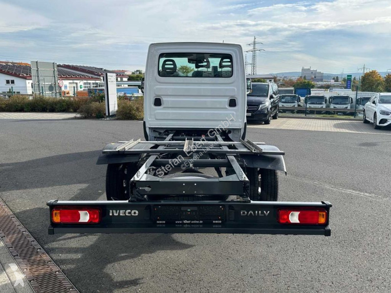 Furgoneta Iveco 50C18 3.0L *R3750mm*Navi*Klima* 3x