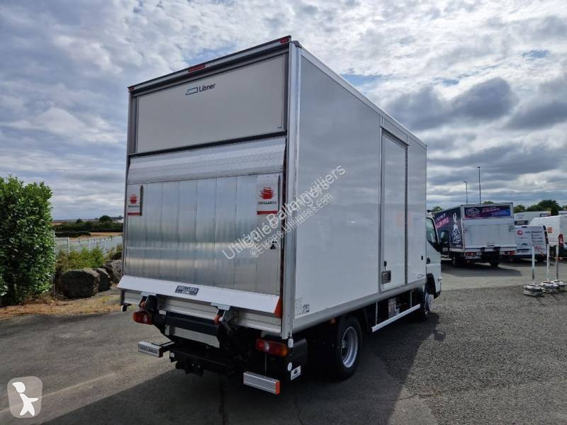Furgoneta Mitsubishi Fuso