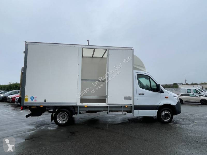Véhicule utilitaire Mercedes