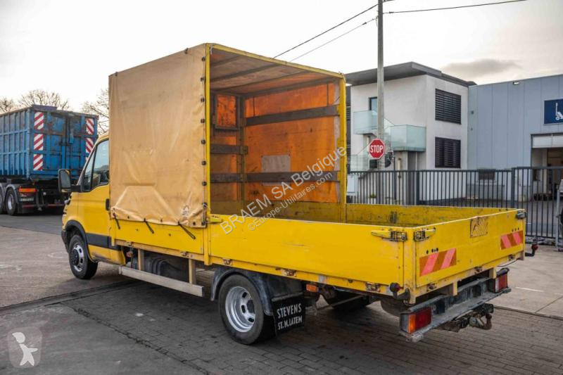 Véhicule utilitaire Iveco 50C13