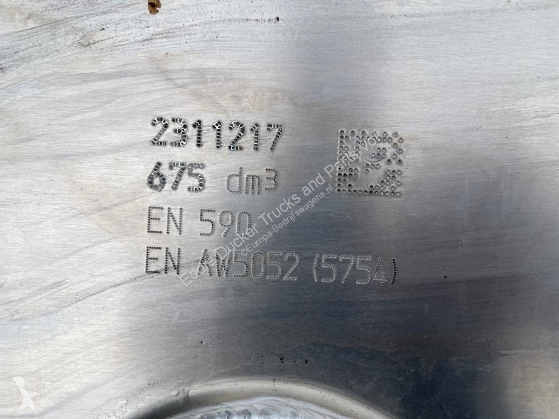 Varevogn DAF 2311217 BRANDSTOFTANK 675 LITER...