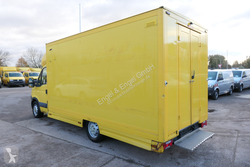 Autoutilitară Iveco Daily 35 S11 C30C AUTOMATIK...