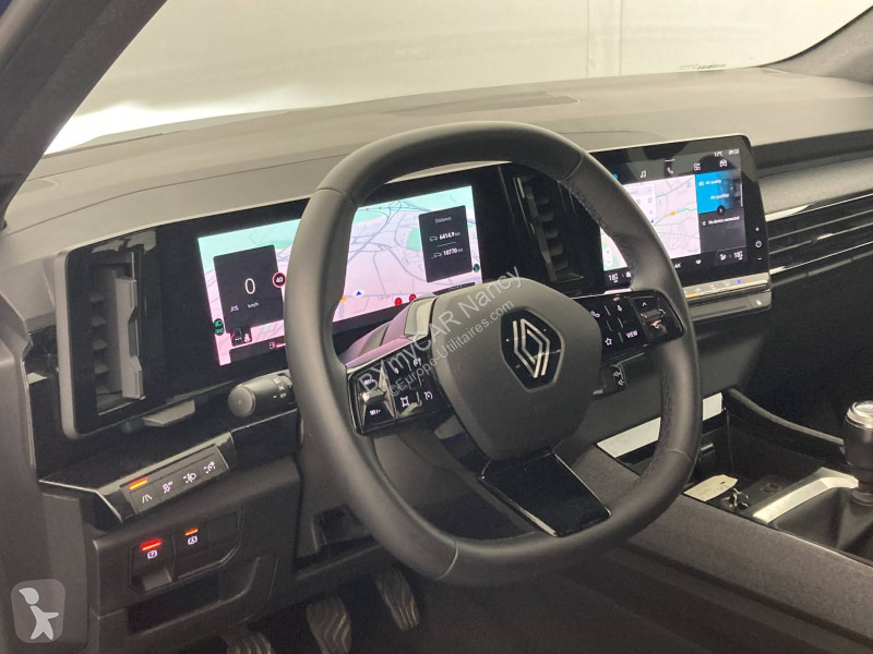 Veicolo commerciale Renault Austral mild hybrid...
