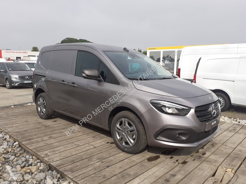 Véhicule utilitaire Mercedes 112 CDI Long Select