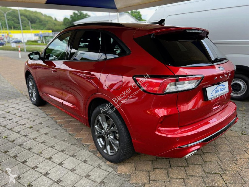 Veicolo commerciale Ford P-HEV ST-Line X...