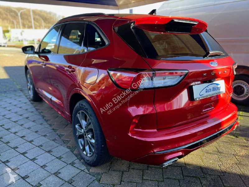 Užitkové vozidlo Ford P-HEV ST-Line X...